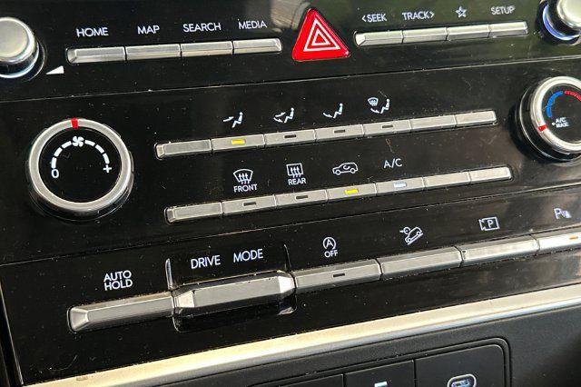 Used 2025 Hyundai Santa Fe SE FWD image 25