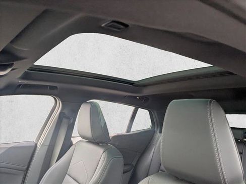 New 2026 BMW X2 xDrive28i w/ Convenience Package image 17