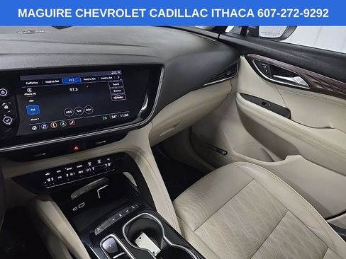 Used 2021 Buick Envision Avenir w/ Technology Package II FWD image 27