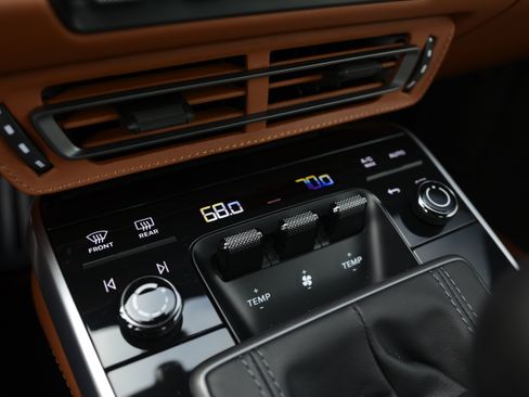Certified 2023 Porsche 911 Carrera 4S AWD/4WD image 26