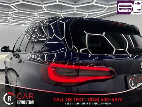 Used 2021 BMW X5 M50i w/ Premium Package AWD/4WD image 46