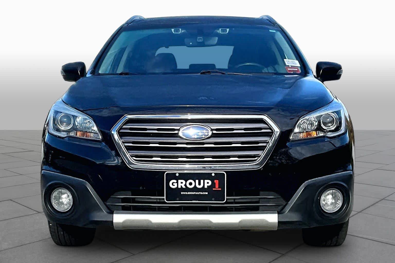 Used 2017 Subaru Outback 2.5i Touring AWD/4WD image 4