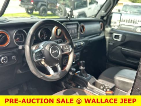 Used 2023 Jeep Gladiator Mojave AWD/4WD image 13