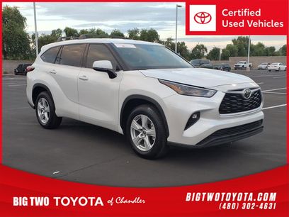 Certified 2022 Toyota Highlander LE