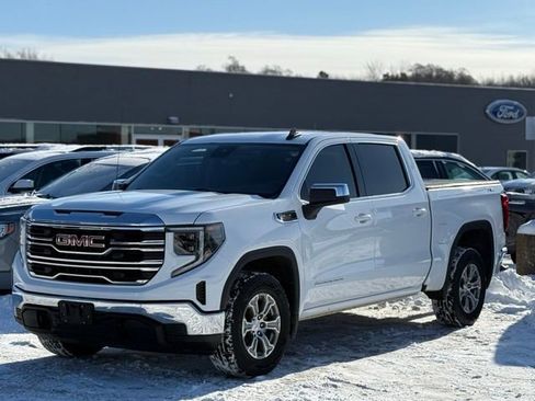 Used 2023 GMC Sierra 1500 SLE w/ X31 Off-Road Package image 28