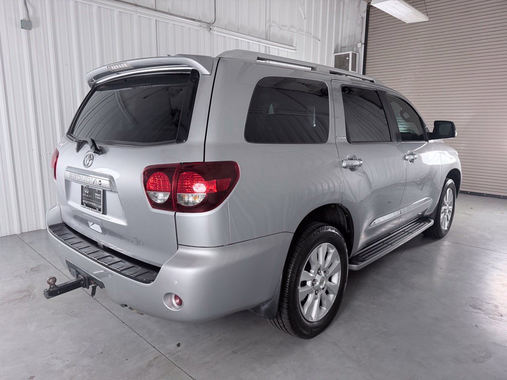 Used 2018 Toyota Sequoia Platinum AWD/4WD image 5
