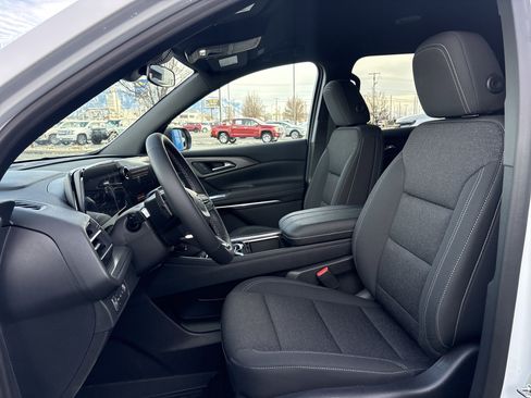 New 2026 Chevrolet Traverse LT w/ LPO, Floor Liner Package image 12