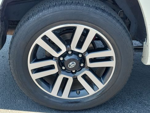 Used 2016 Toyota 4Runner Limited AWD/4WD image 6