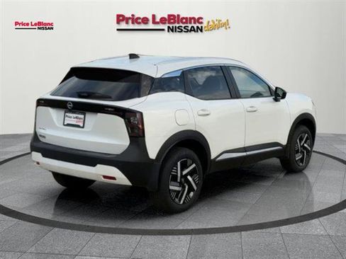 New 2026 Nissan Kicks SV w/ SV Premium Package FWD image 7