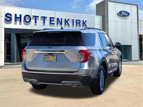 Certified 2024 Ford Explorer XLT w/ Equipment Group 202A image 8