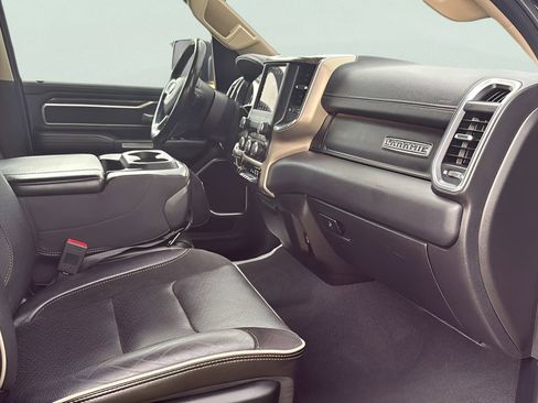 Used 2019 RAM 1500 Laramie image 25