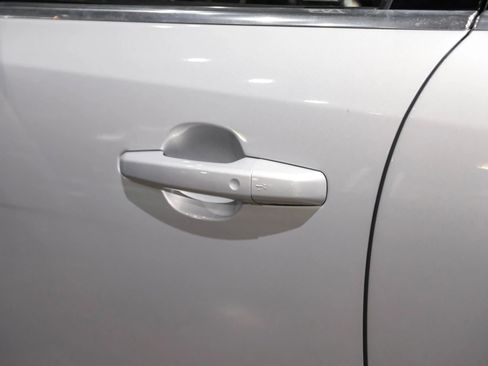 Used 2021 Jaguar F-PACE S image 38