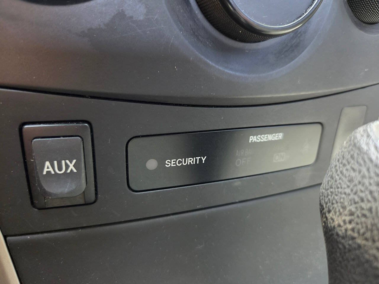 Used 2013 Toyota Corolla L FWD image 20