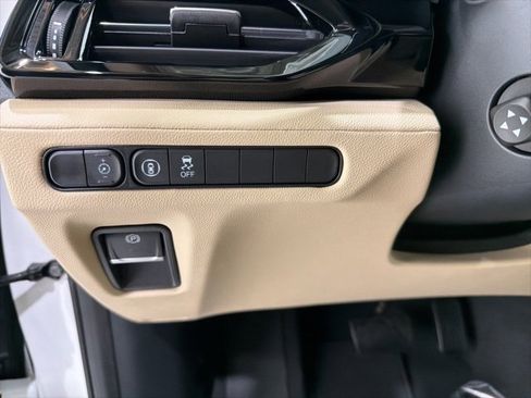 Certified 2023 Acura MDX SH-AWD image 12