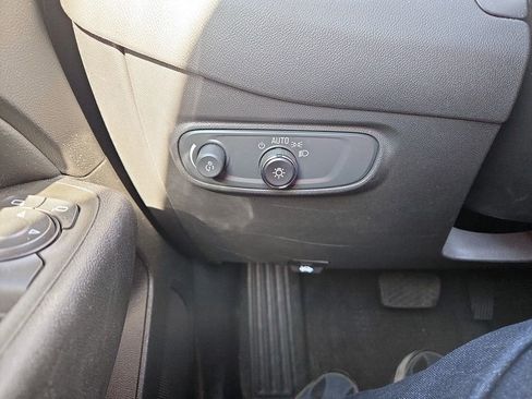 Used 2024 Chevrolet Equinox LT w/ LPO, Floor Liner Package FWD image 21