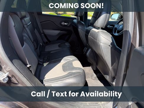 Used 2014 Jeep Cherokee Limited w/ Technology Group AWD/4WD image 10