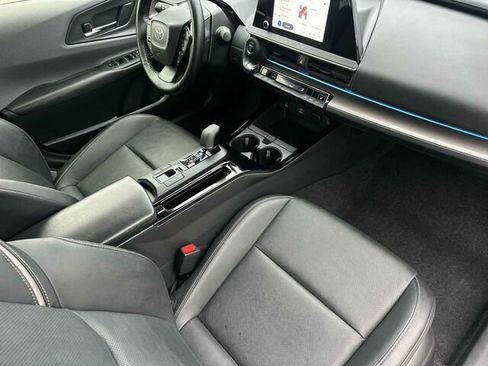 Used 2024 Toyota Prius XLE image 18