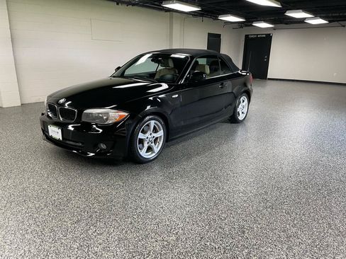 Used 2013 BMW 128i Convertible RWD image 9
