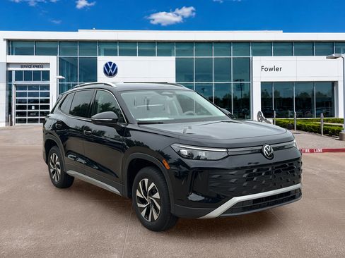 New 2026 Volkswagen Tiguan S AWD/4WD image 3