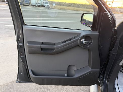 Used 2012 Nissan Xterra S w/ Value Package image 15