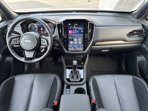 Certified 2025 Subaru Forester Touring w/ Touring Package image 10