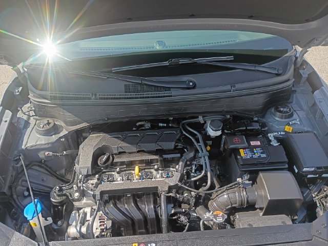 Used 2025 Hyundai Venue SEL FWD image 23