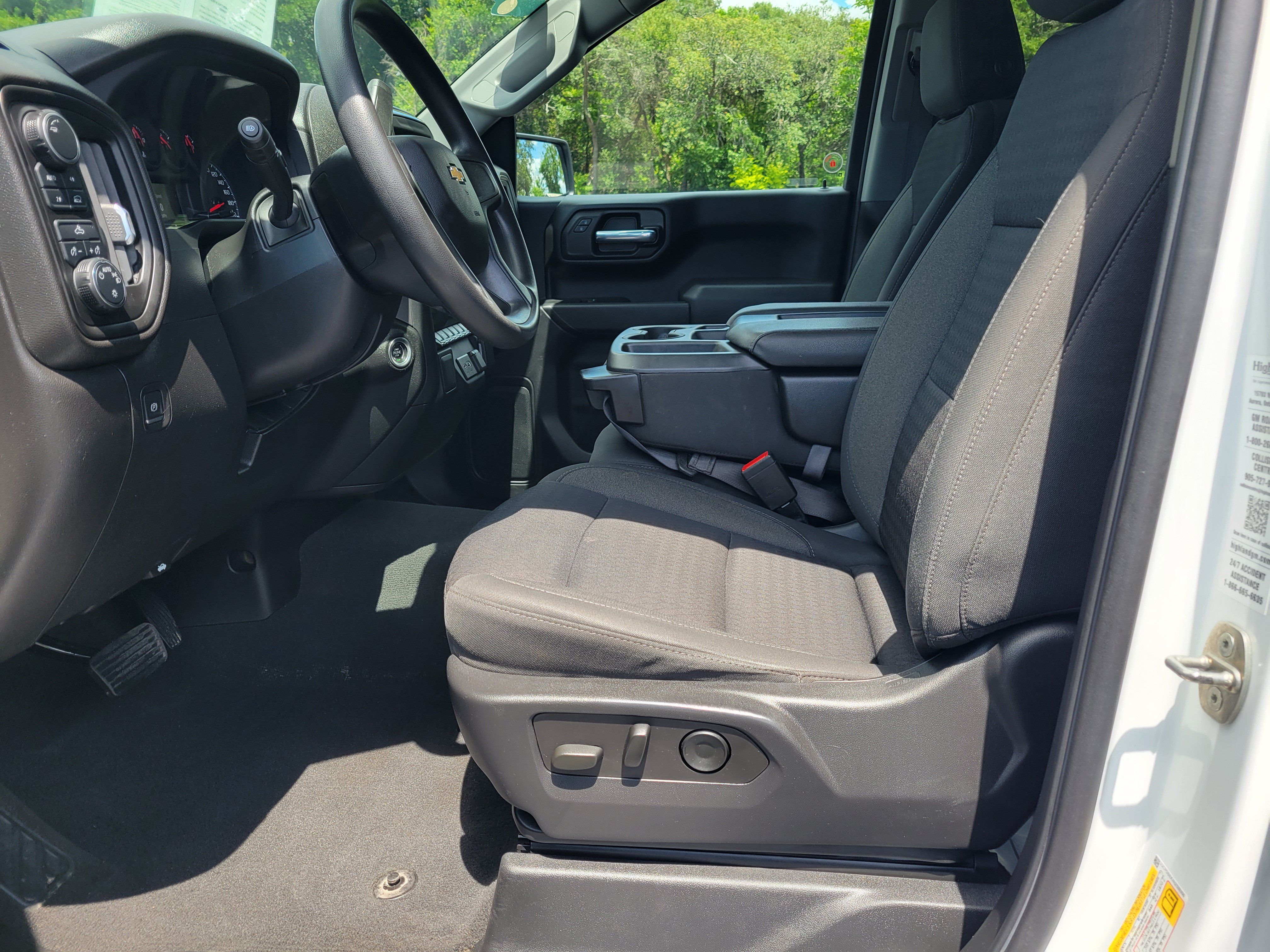 Used 2022 Chevrolet Silverado 1500 Custom AWD/4WD image 32