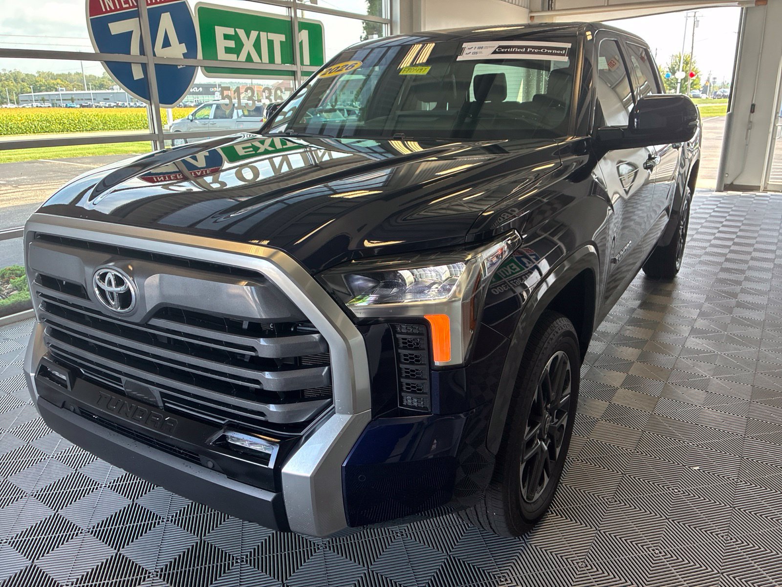 Used 2026 Toyota Tundra Limited AWD/4WD image 3
