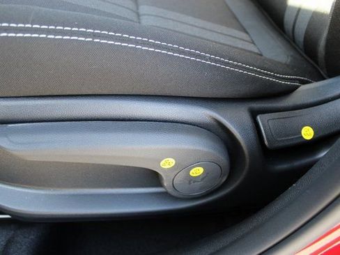 New 2025 Hyundai Venue SEL image 11