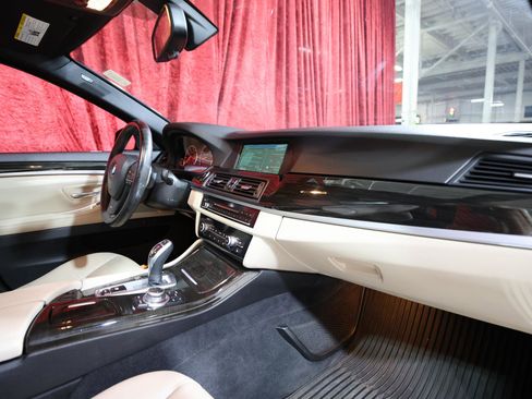 Used 2013 BMW 535i Sedan image 24