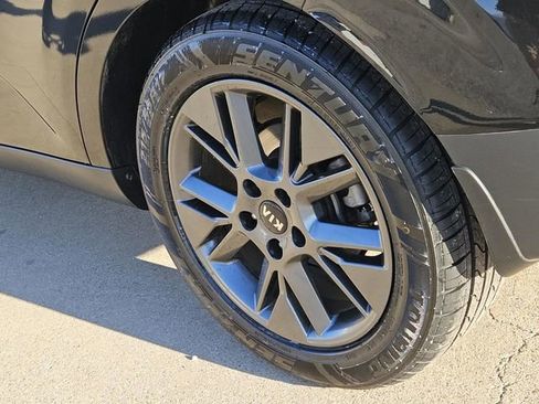 Used 2021 Kia Soul EX image 10