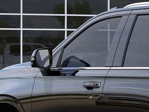 New 2026 Chevrolet Tahoe High Country image 18