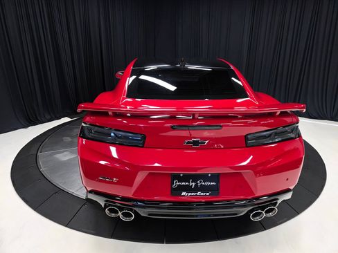 Used 2017 Chevrolet Camaro ZL1 RWD image 12