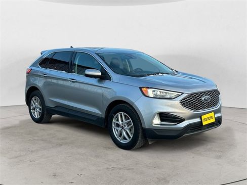 Used 2024 Ford Edge SEL w/ Convenience Package image 7