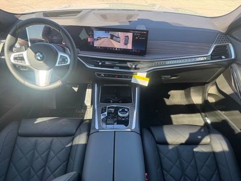 New 2026 BMW X6 xDrive40i w/ Executive Package image 16