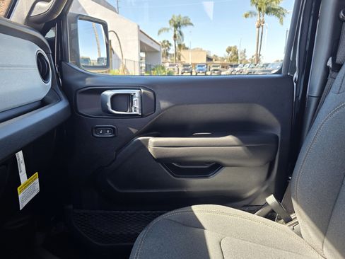 New 2026 Jeep Gladiator Sport image 13