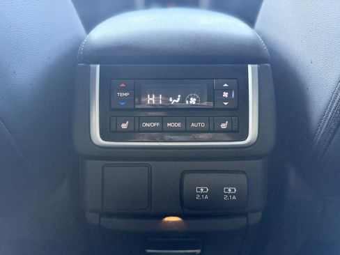 Used 2020 Subaru Ascent Limited w/ Popular Package #2A image 15