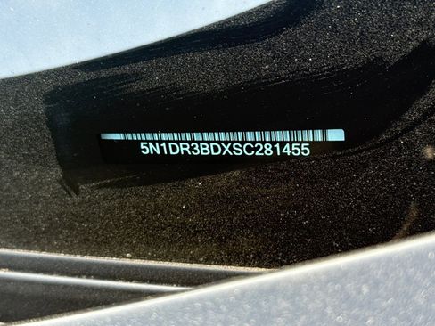 Used 2025 Nissan Pathfinder Rock Creek AWD/4WD image 9