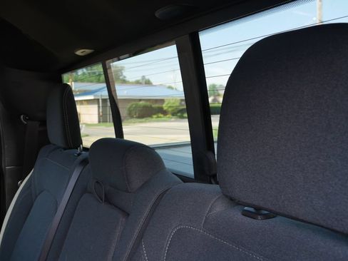 Used 2020 RAM 1500 Big Horn AWD/4WD image 11