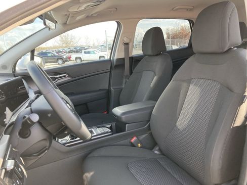 Used 2026 Kia Sportage LX w/ LX Convenience Package image 13