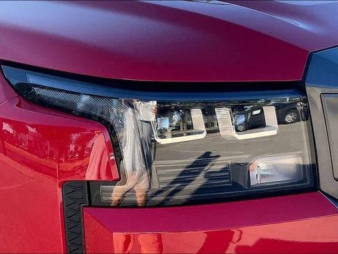 Certified 2026 Nissan Frontier SV w/ All-Weather Content Package AWD/4WD image 28