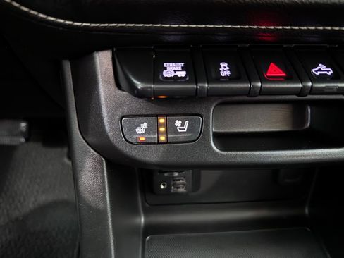 Certified 2021 GMC Canyon Denali image 21