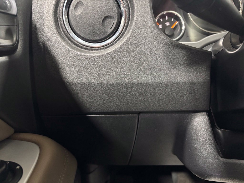 Used 2016 Jeep Compass High Altitude AWD/4WD image 17