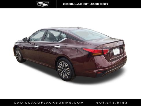 Used 2025 Nissan Altima 2.5 SV image 25