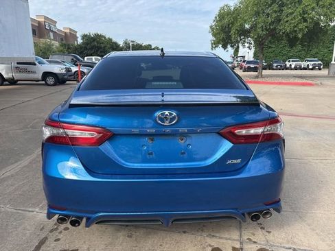 Used 2019 Toyota Camry XSE FWD image 6