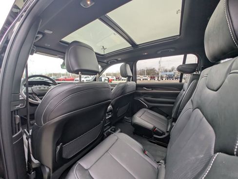 New 2026 Jeep Grand Cherokee L Limited image 15