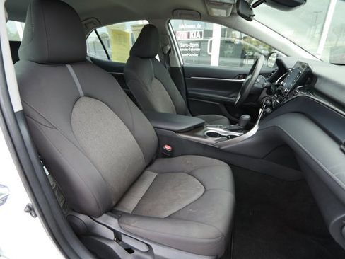 Used 2024 Toyota Camry LE image 27