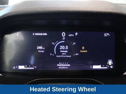 Used 2025 Jeep Grand Cherokee Altitude AWD/4WD image 6