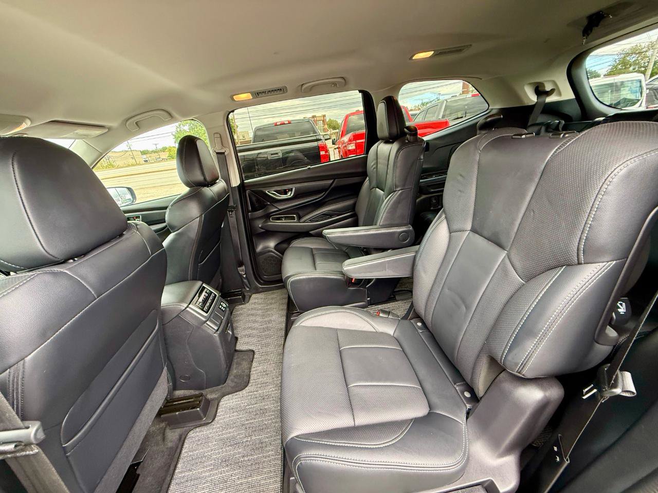 Used 2023 Subaru Ascent Limited AWD/4WD image 33