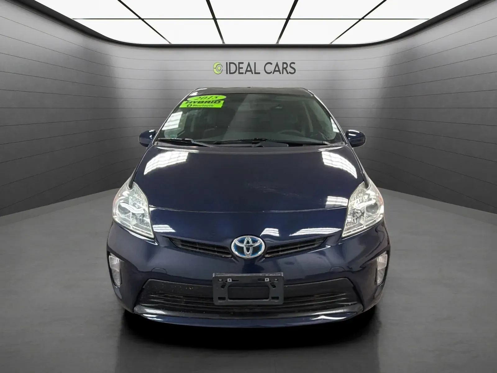 Used 2015 Toyota Prius Two FWD image 2